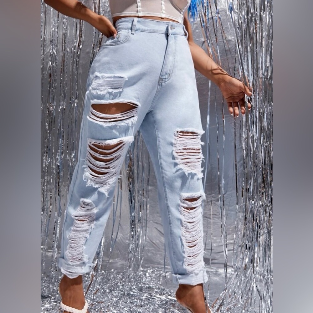 Mom/boyfriend jeans